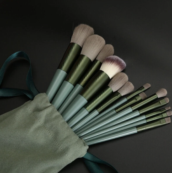 13PCS Professional Makeup Brush Set with Bag – Soft Foundation, Eyeshadow, Blush & Beauty Brushes for Women