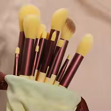 13PCS Professional Makeup Brush Set with Bag – Soft Foundation, Eyeshadow, Blush & Beauty Brushes for Women